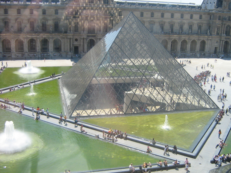 Louvre1